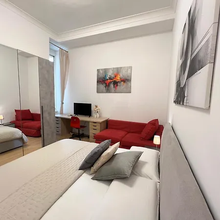 Homely In Rome
